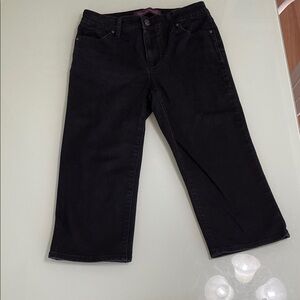 Gloria Vanderbilt Black Denim short Pants